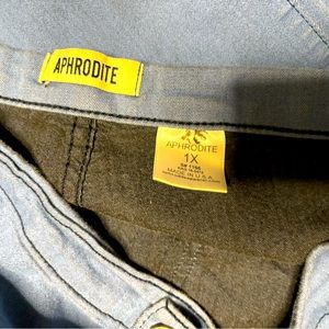 Jeans has a oil stain on back leg, very stretchy